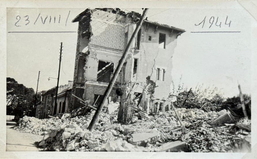 Agence M Com Marseille Decoration Florale Ricard Amenagement Jardin Terrasse Eentretien location 1944 maison serre entreprise detruites