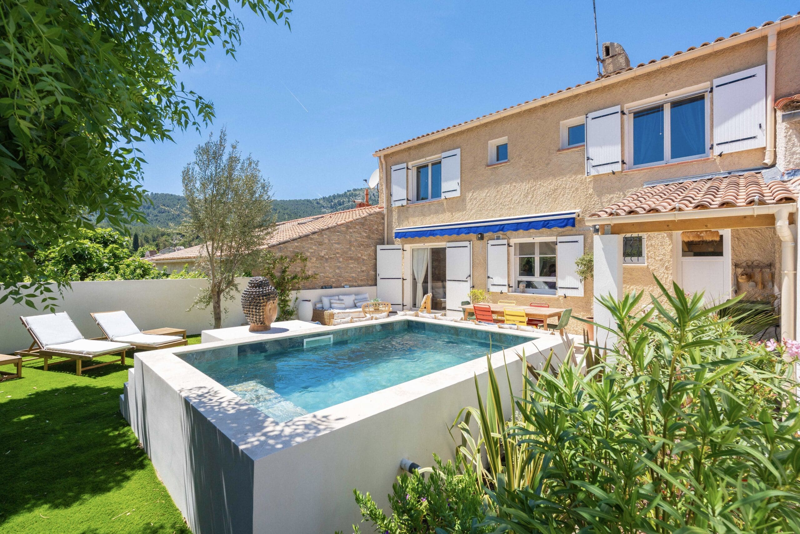 Terrasse Paradis conception suivi artisans architecte extérieur piscine bassin marseille paysagiste la penne sur huveaune 10